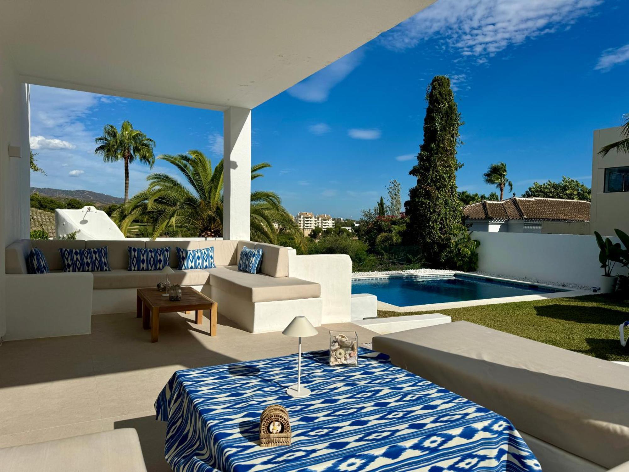 Aurora Boutique House - Only Adults Bed & Breakfast Marbella Luaran gambar