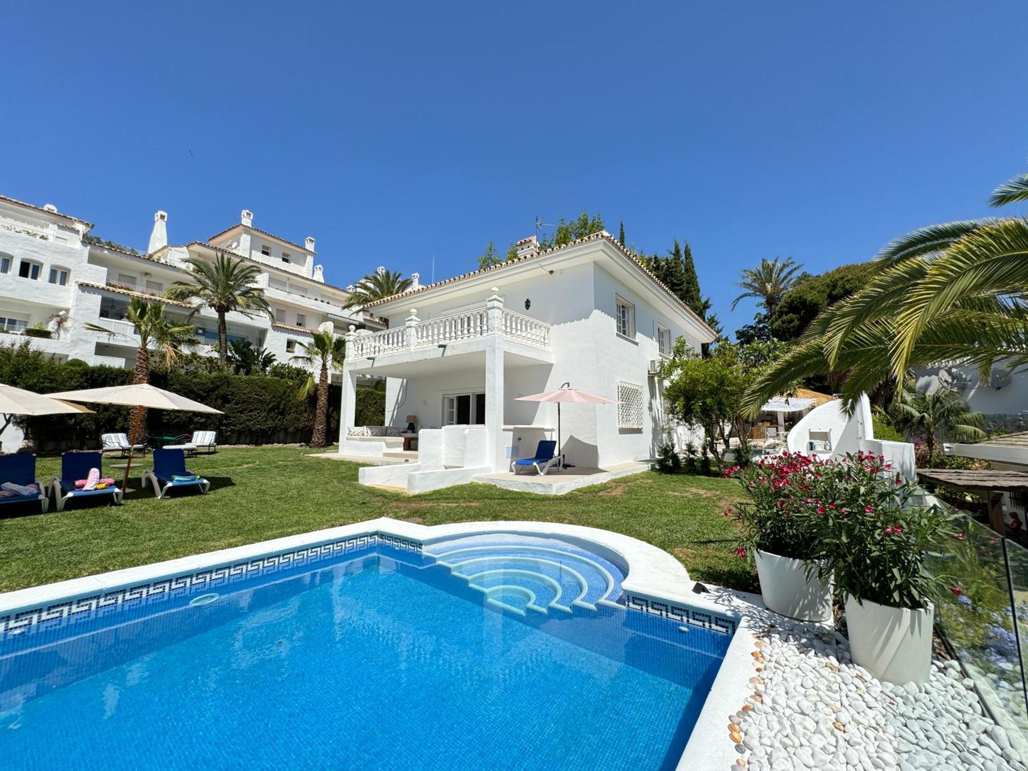 Aurora Boutique House - Only Adults Bed & Breakfast Marbella Luaran gambar