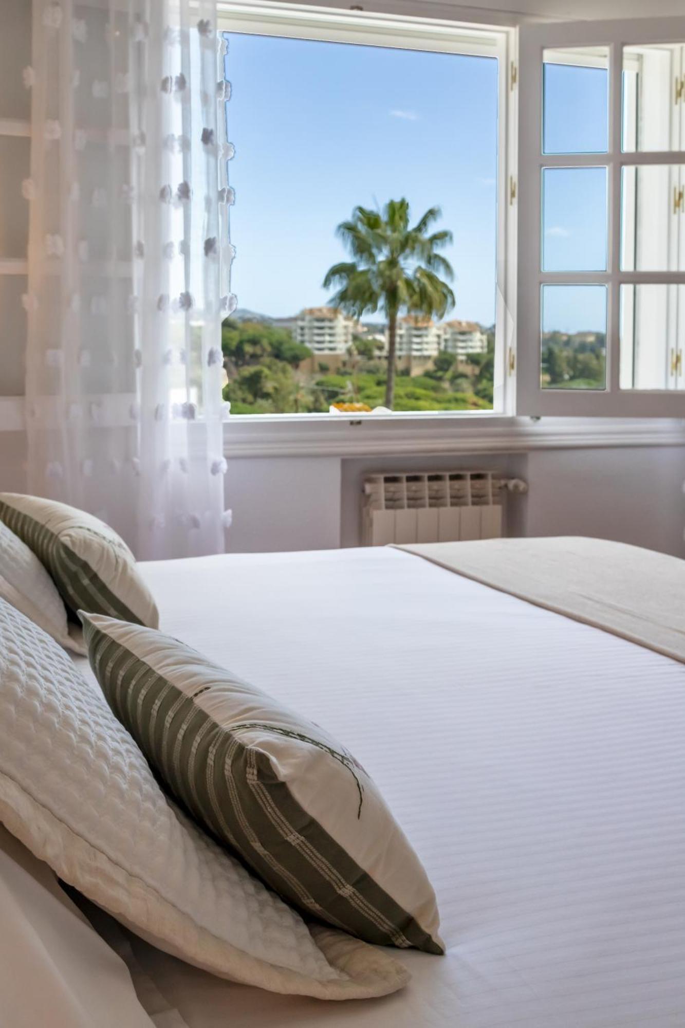 Aurora Boutique House - Only Adults Bed & Breakfast Marbella Luaran gambar