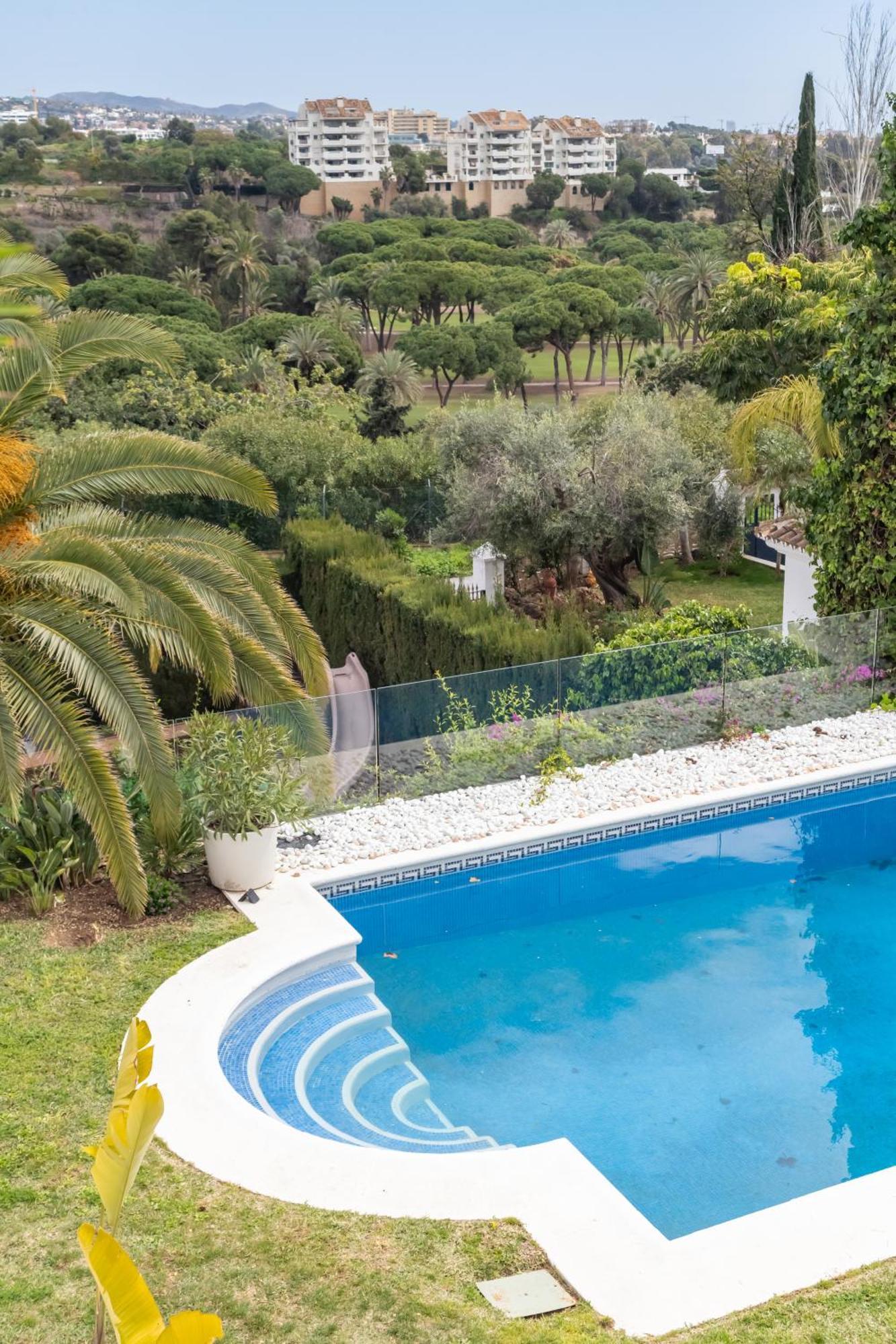 Aurora Boutique House - Only Adults Bed & Breakfast Marbella Luaran gambar